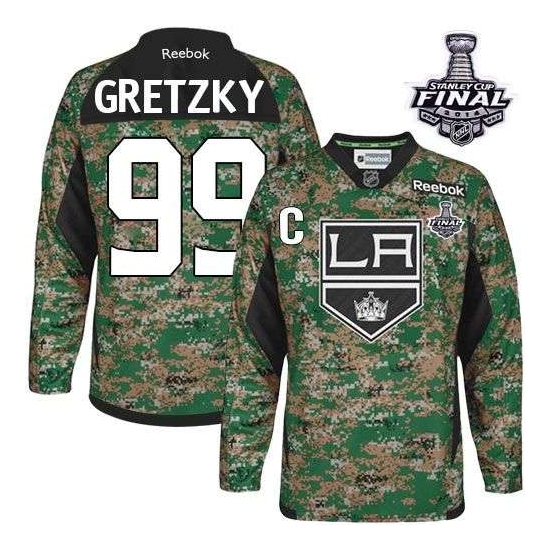 Wayne Gretzky Los Angeles Kings Youth Authentic 2014 Stanley Cup Veterans Day Practice Reebok Jersey - Camo